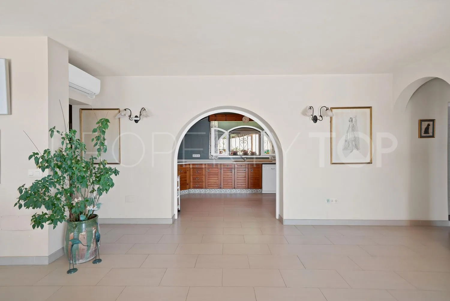 4 bedrooms house in Guadalobon for sale
