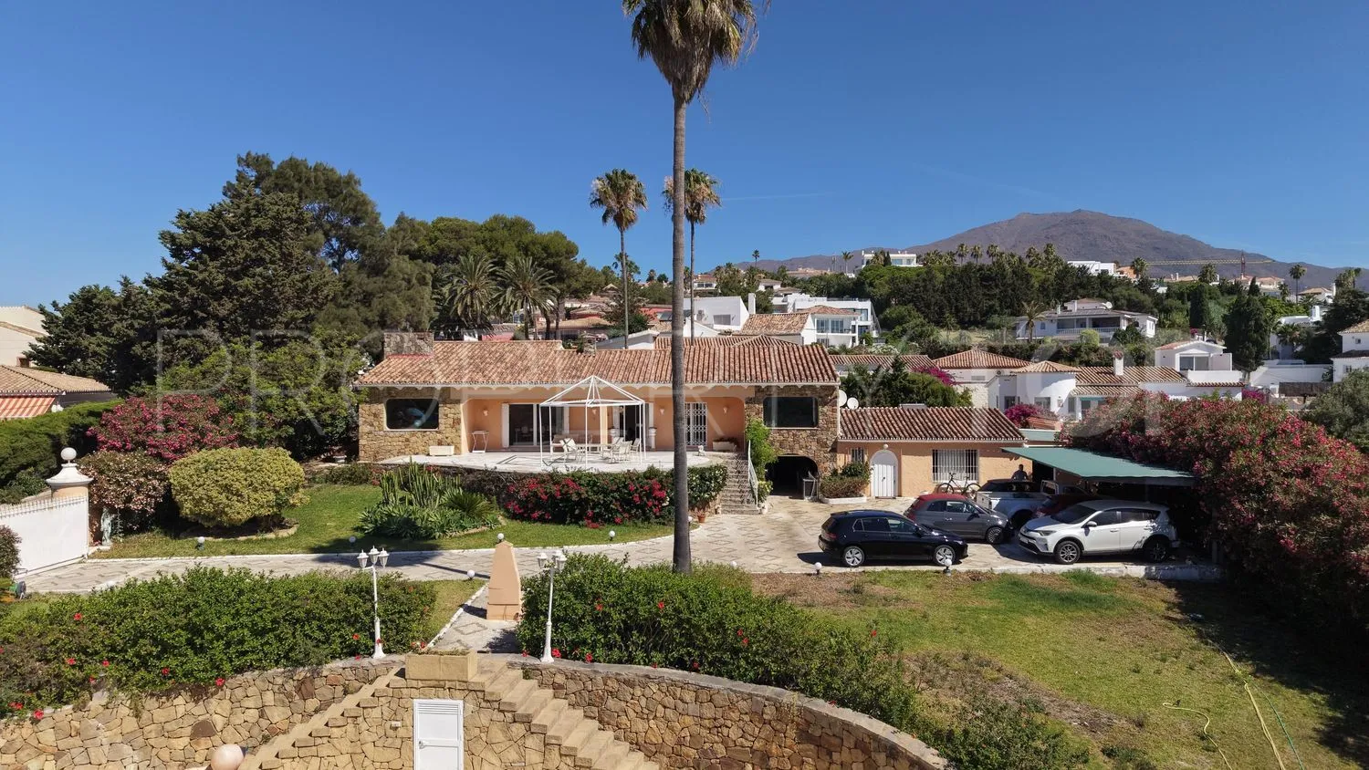 4 bedrooms house in Guadalobon for sale