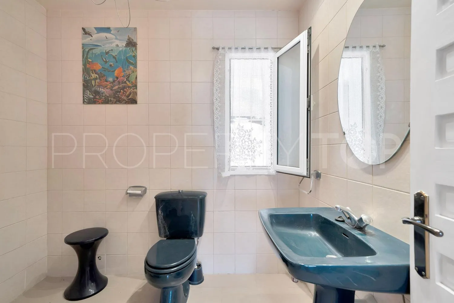 4 bedrooms house in Guadalobon for sale
