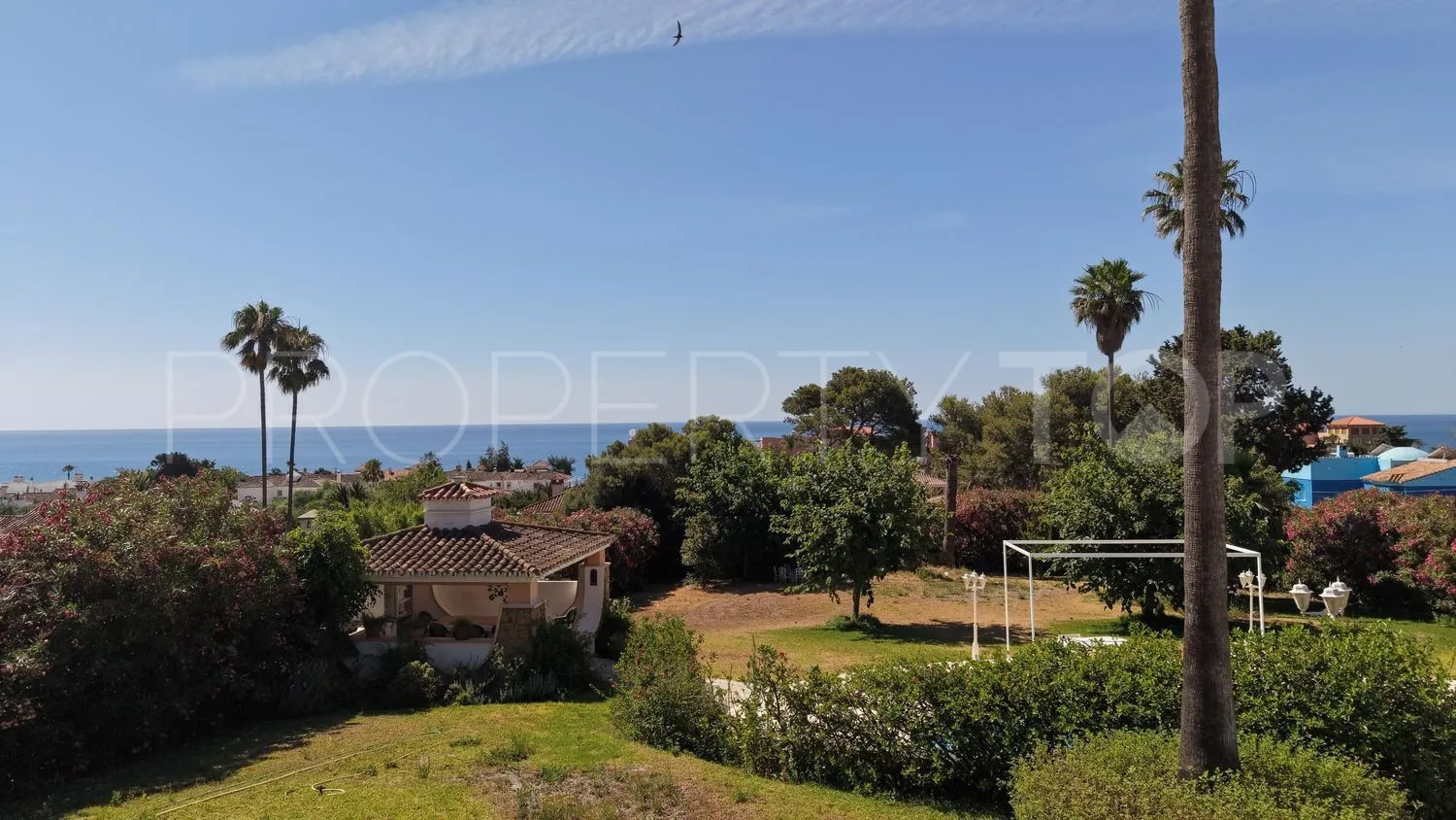 4 bedrooms house in Guadalobon for sale