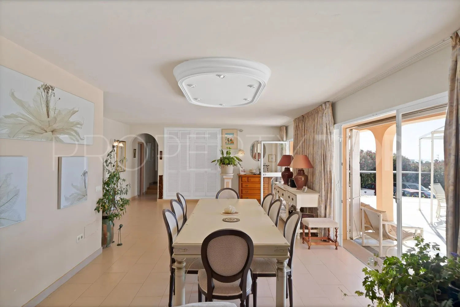 4 bedrooms house in Guadalobon for sale