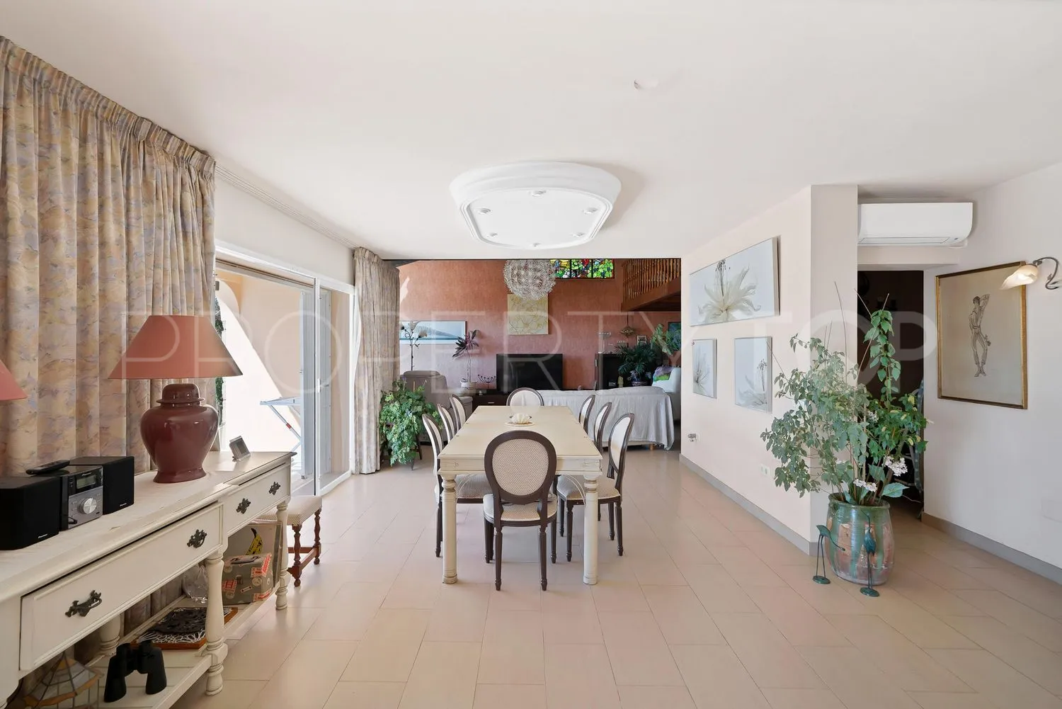 4 bedrooms house in Guadalobon for sale