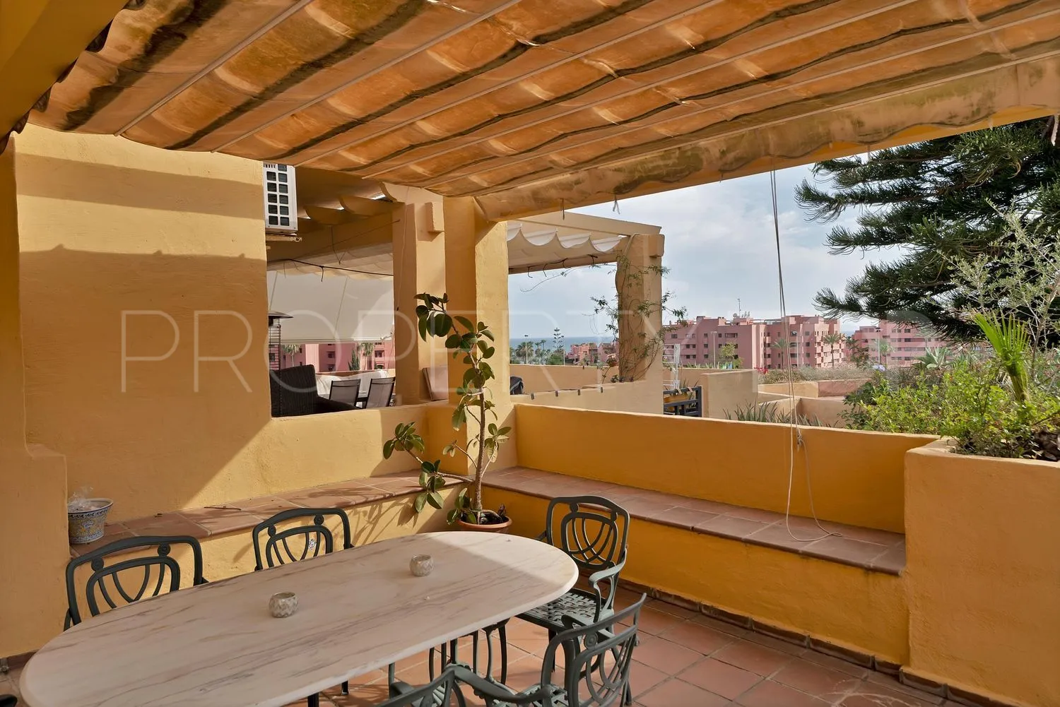 Comprar casa con 4 dormitorios en Sotoserena