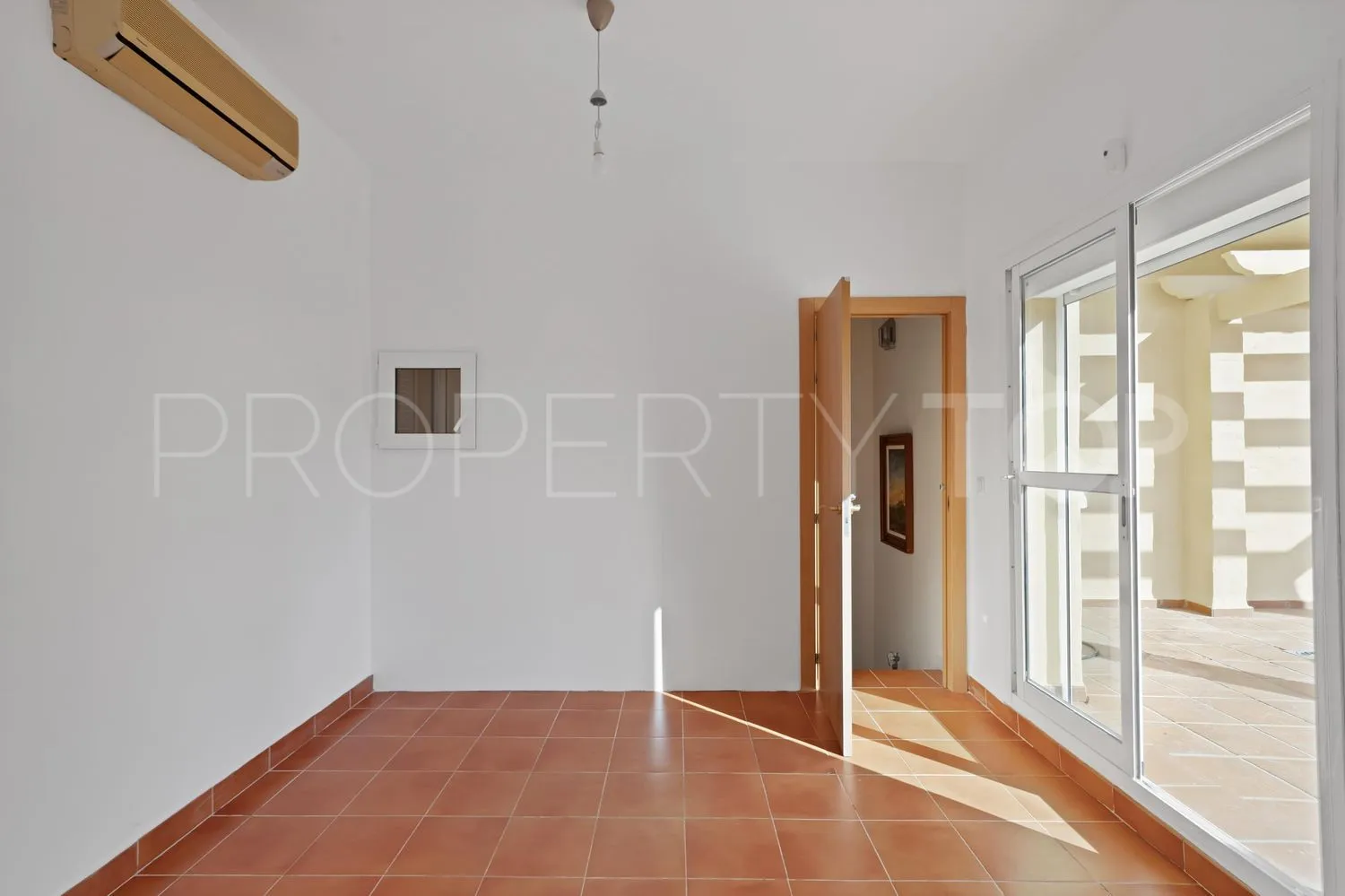 Comprar casa con 4 dormitorios en Sotoserena