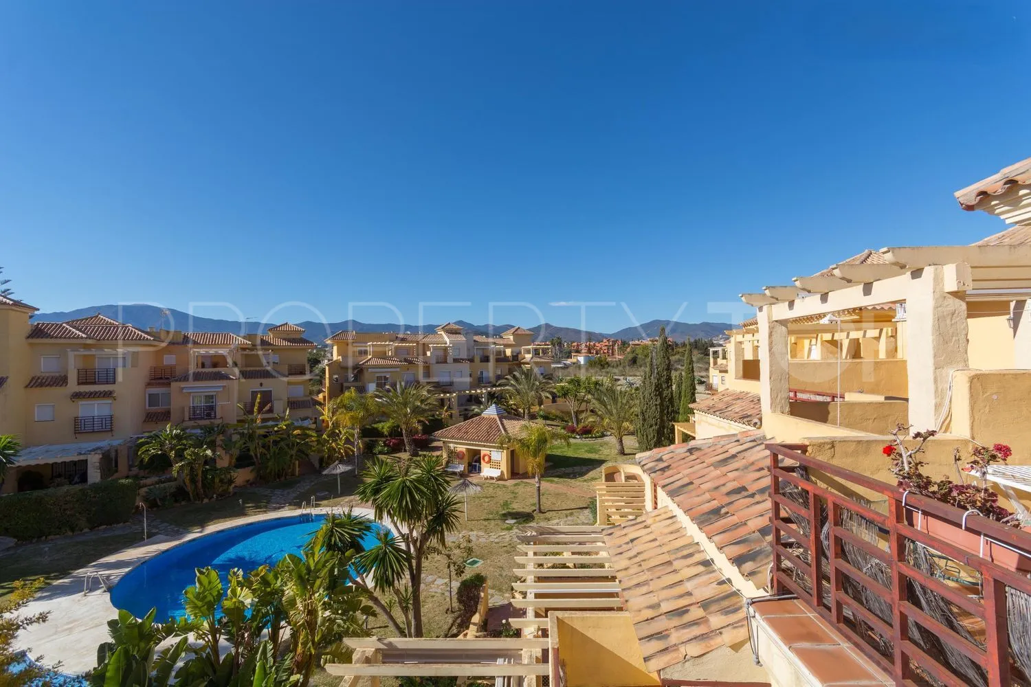 Comprar casa con 4 dormitorios en Sotoserena