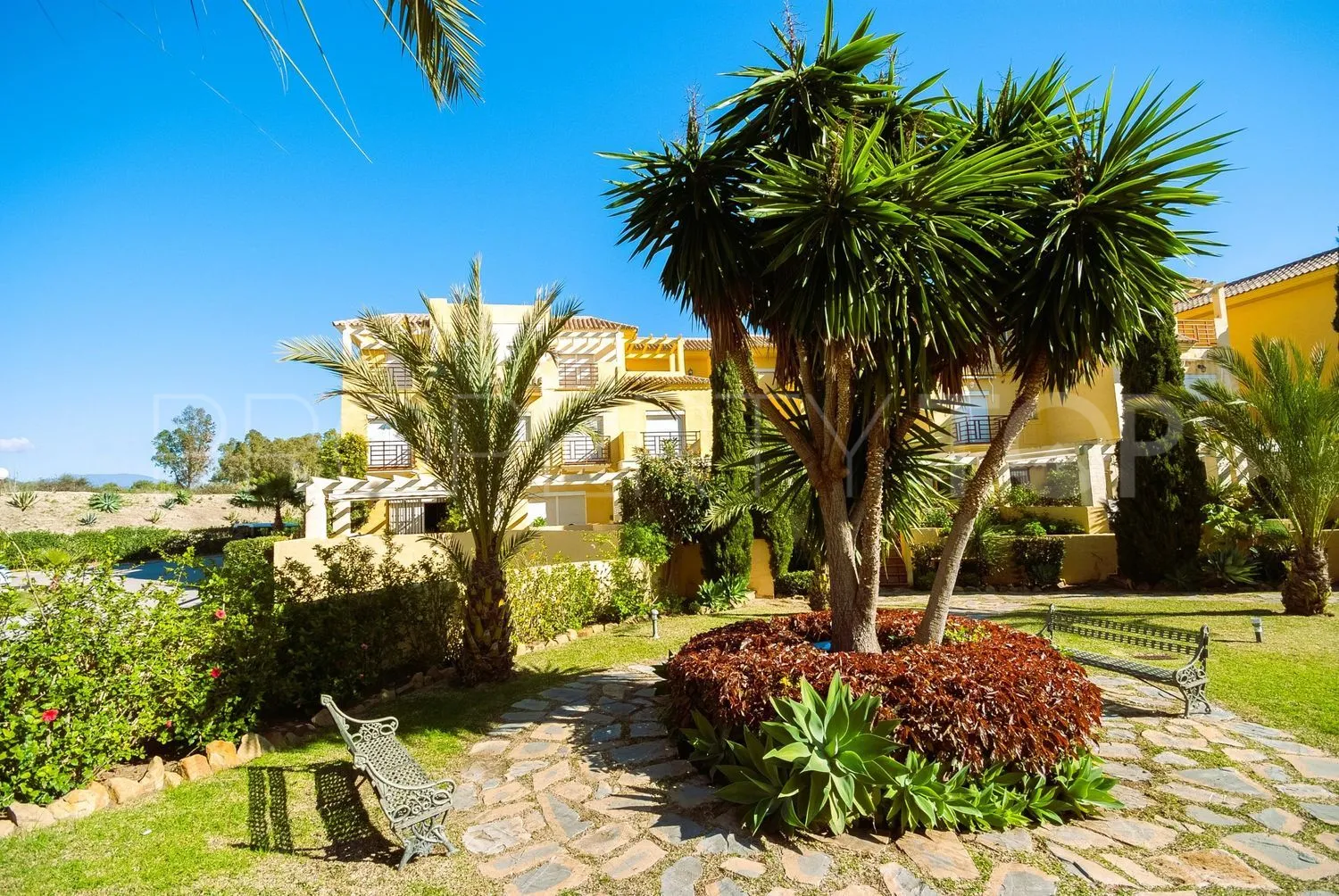 Comprar casa con 4 dormitorios en Sotoserena