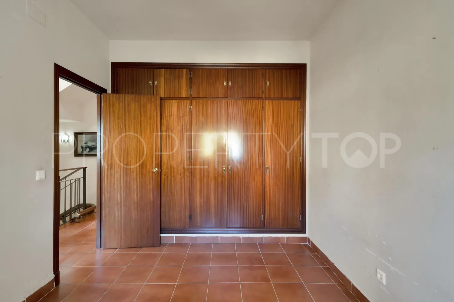 Comprar casa con 4 dormitorios en Sotoserena