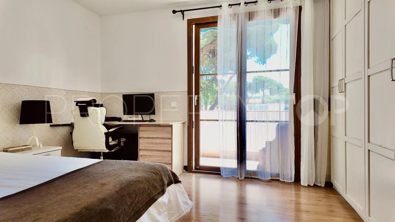 For sale town house in Hacienda Elviria