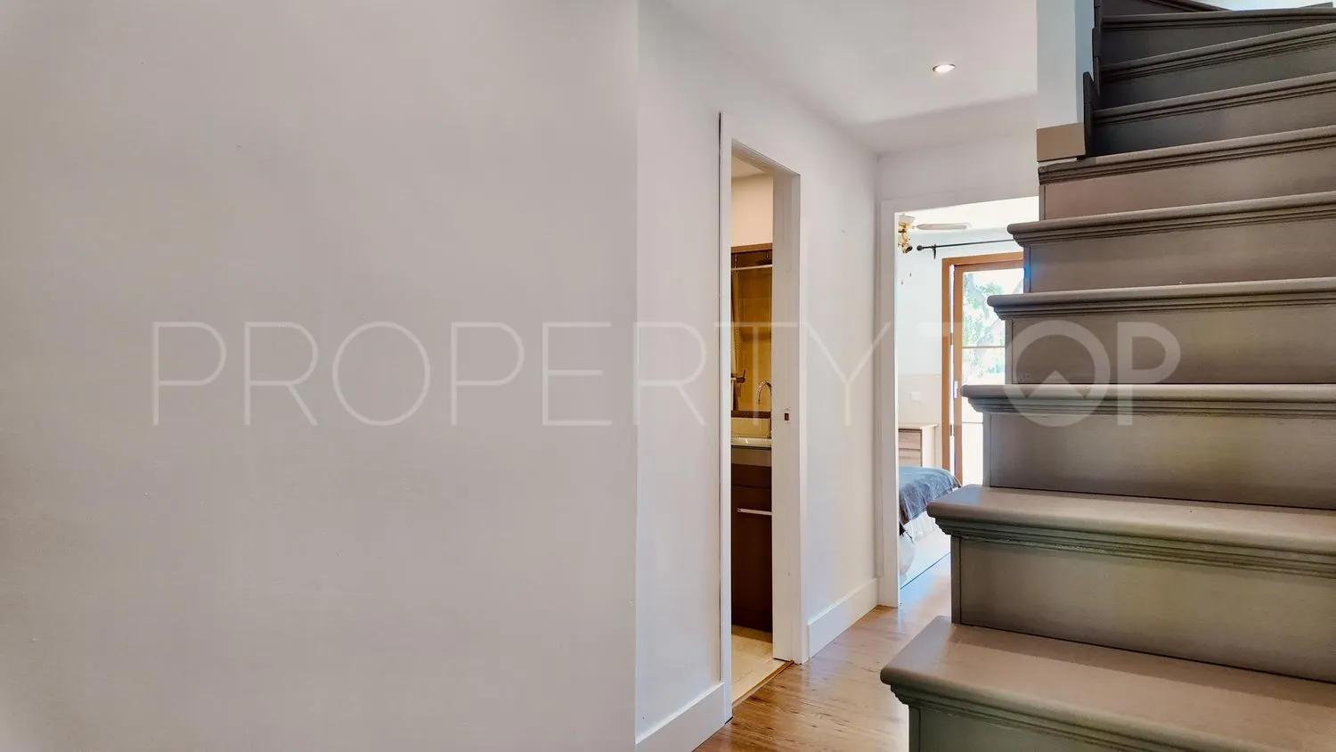 For sale town house in Hacienda Elviria