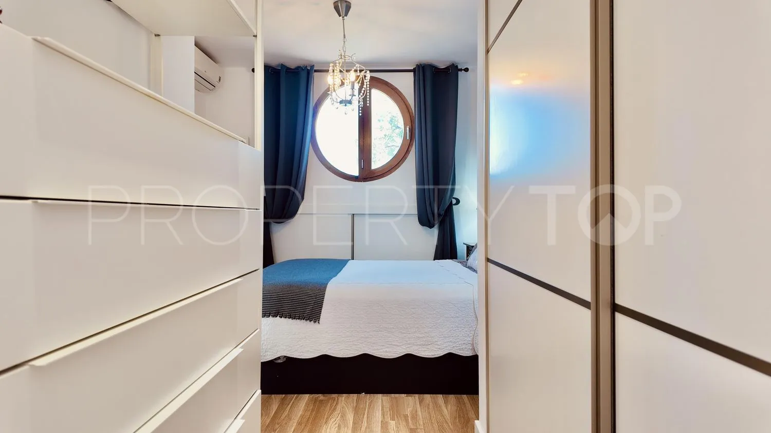 For sale town house in Hacienda Elviria