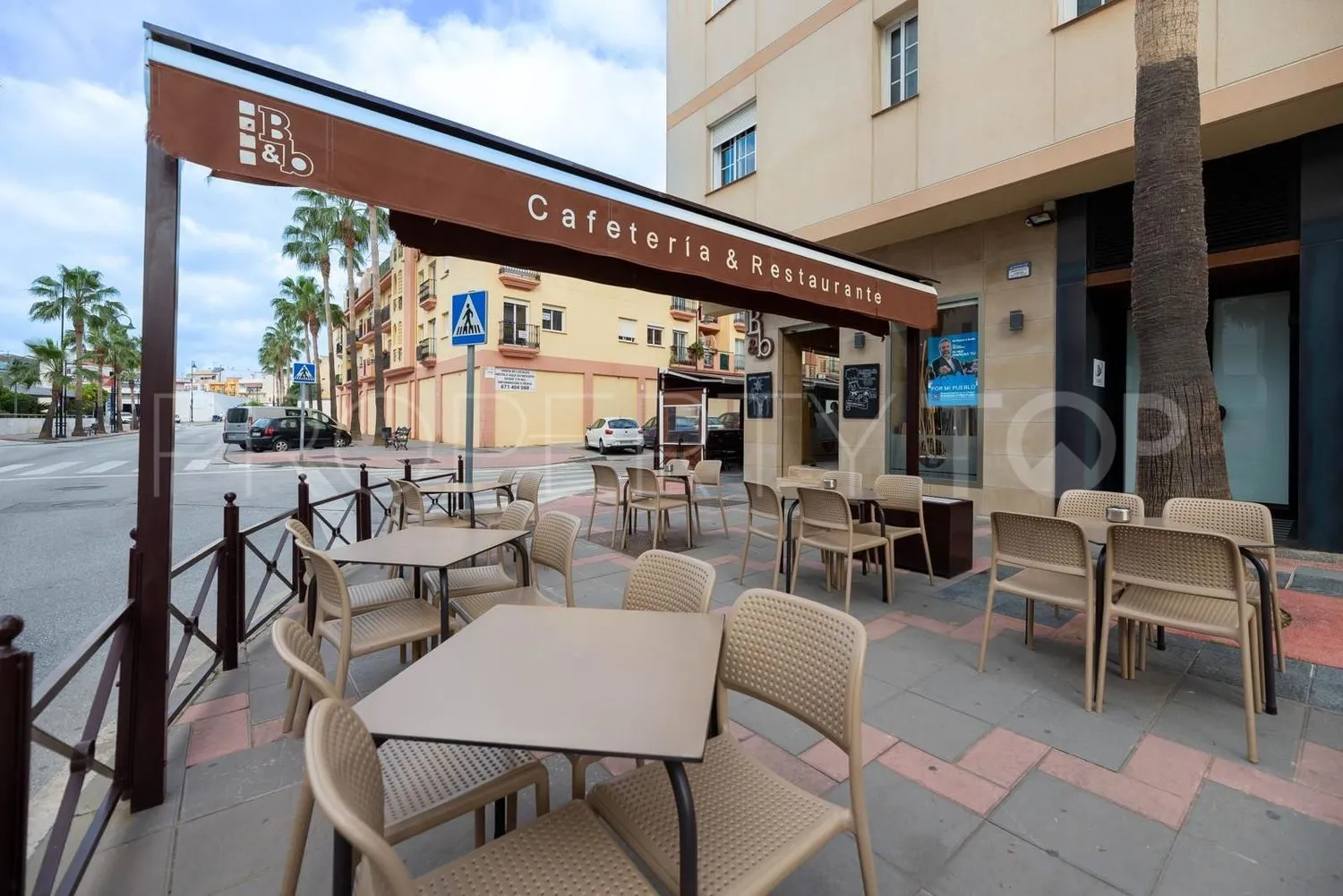 Building in Las Lagunas for sale