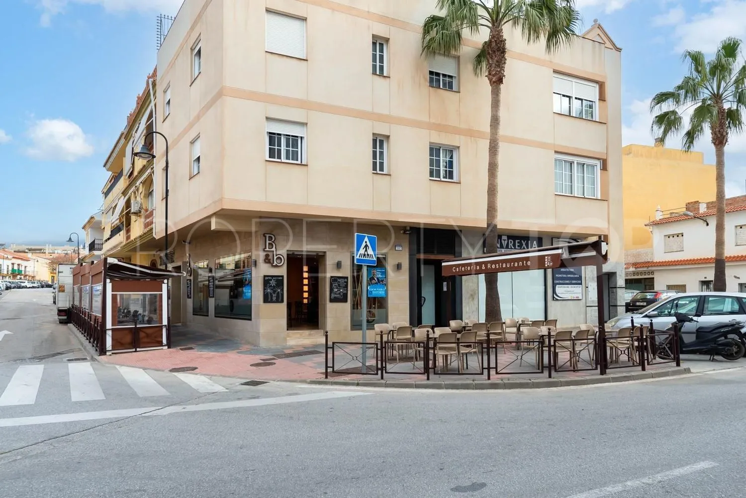 Building in Las Lagunas for sale