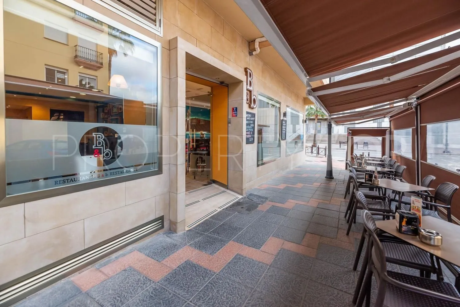 Building in Las Lagunas for sale