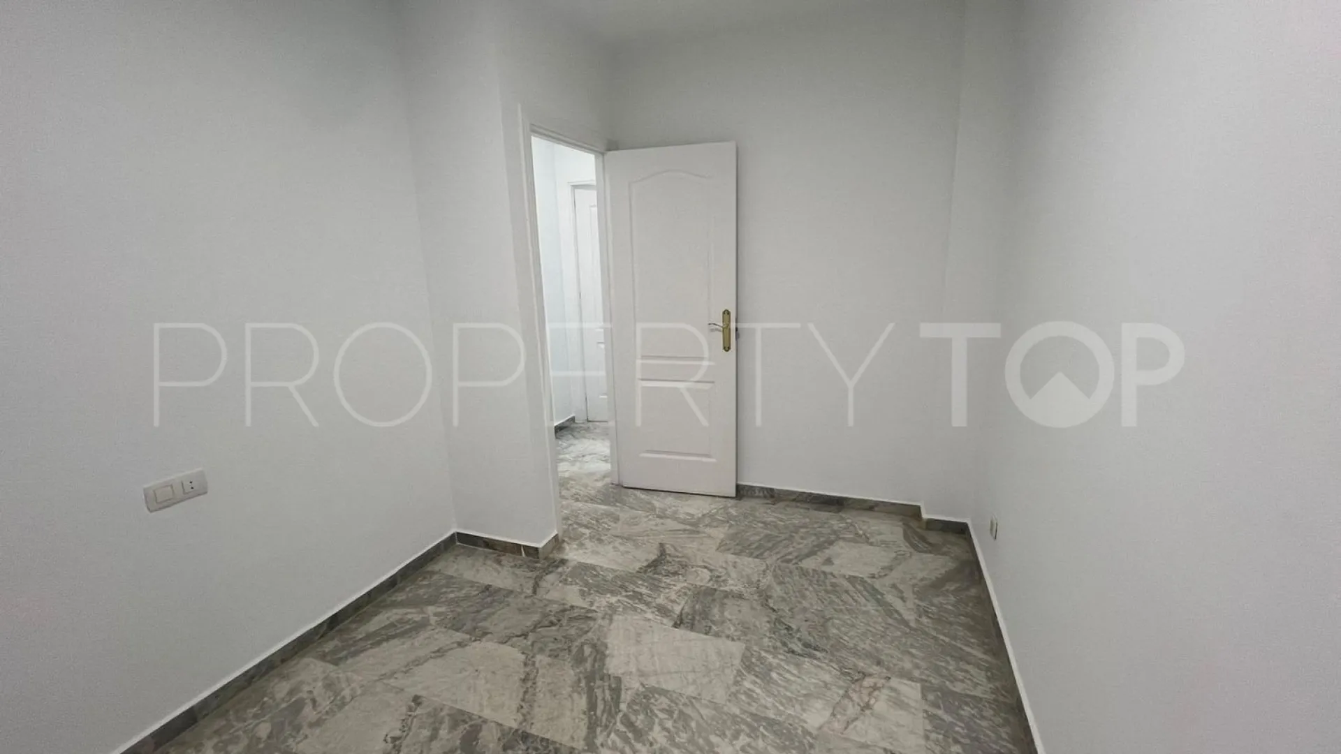 Piso en venta en Las Lagunas con 2 dormitorios