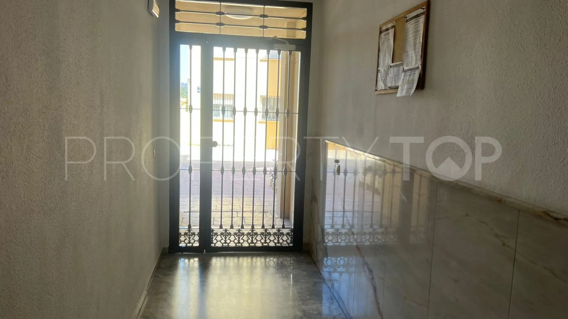 Piso en venta en Las Lagunas con 2 dormitorios