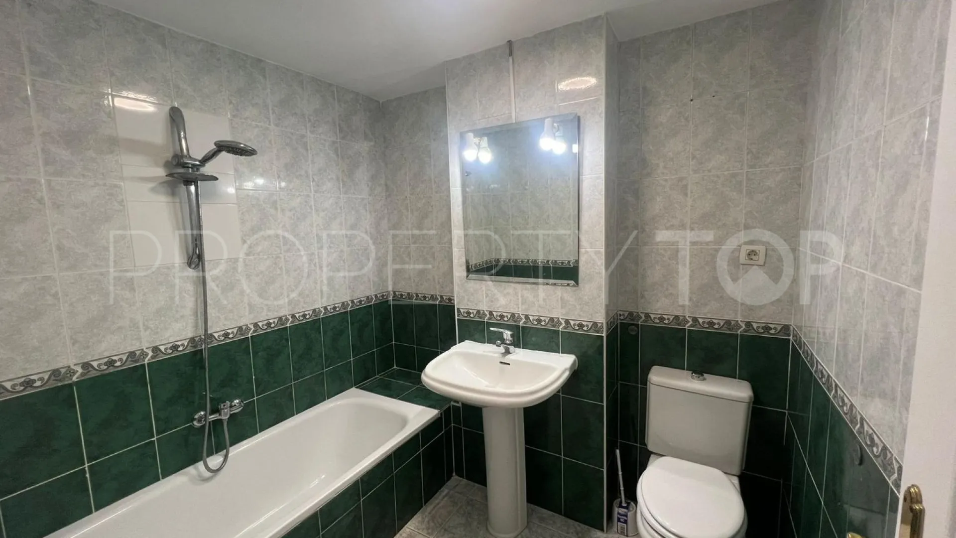 Piso en venta en Las Lagunas con 2 dormitorios