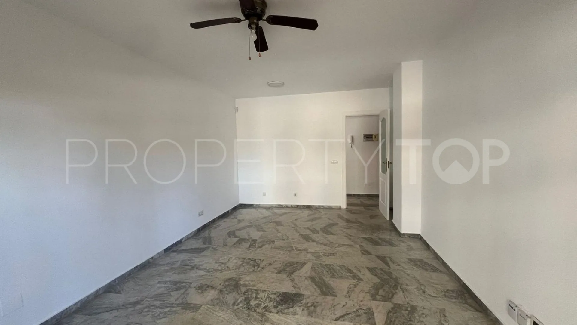 Piso en venta en Las Lagunas con 2 dormitorios