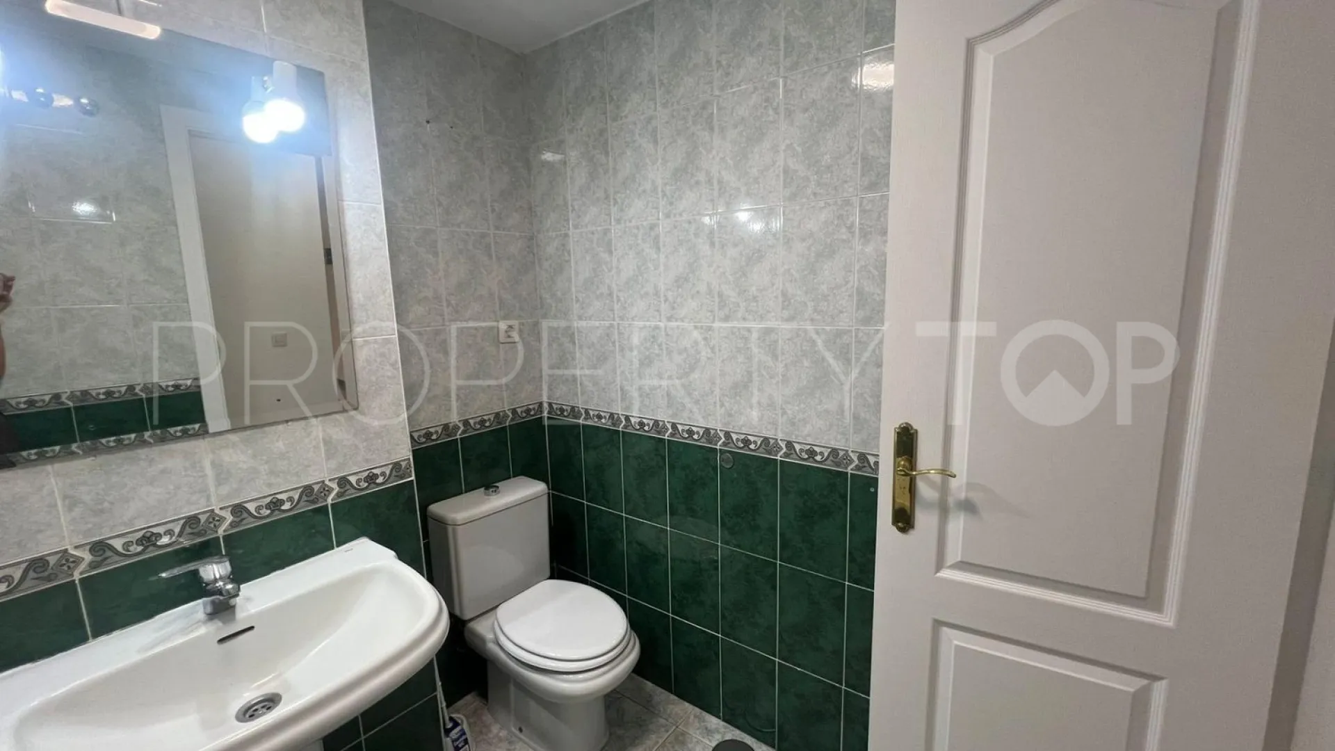 Piso en venta en Las Lagunas con 2 dormitorios