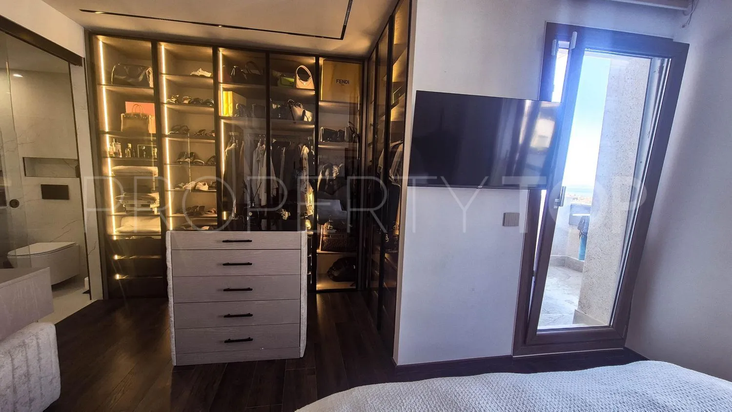 Piso a la venta con 3 dormitorios en Riviera del Sol