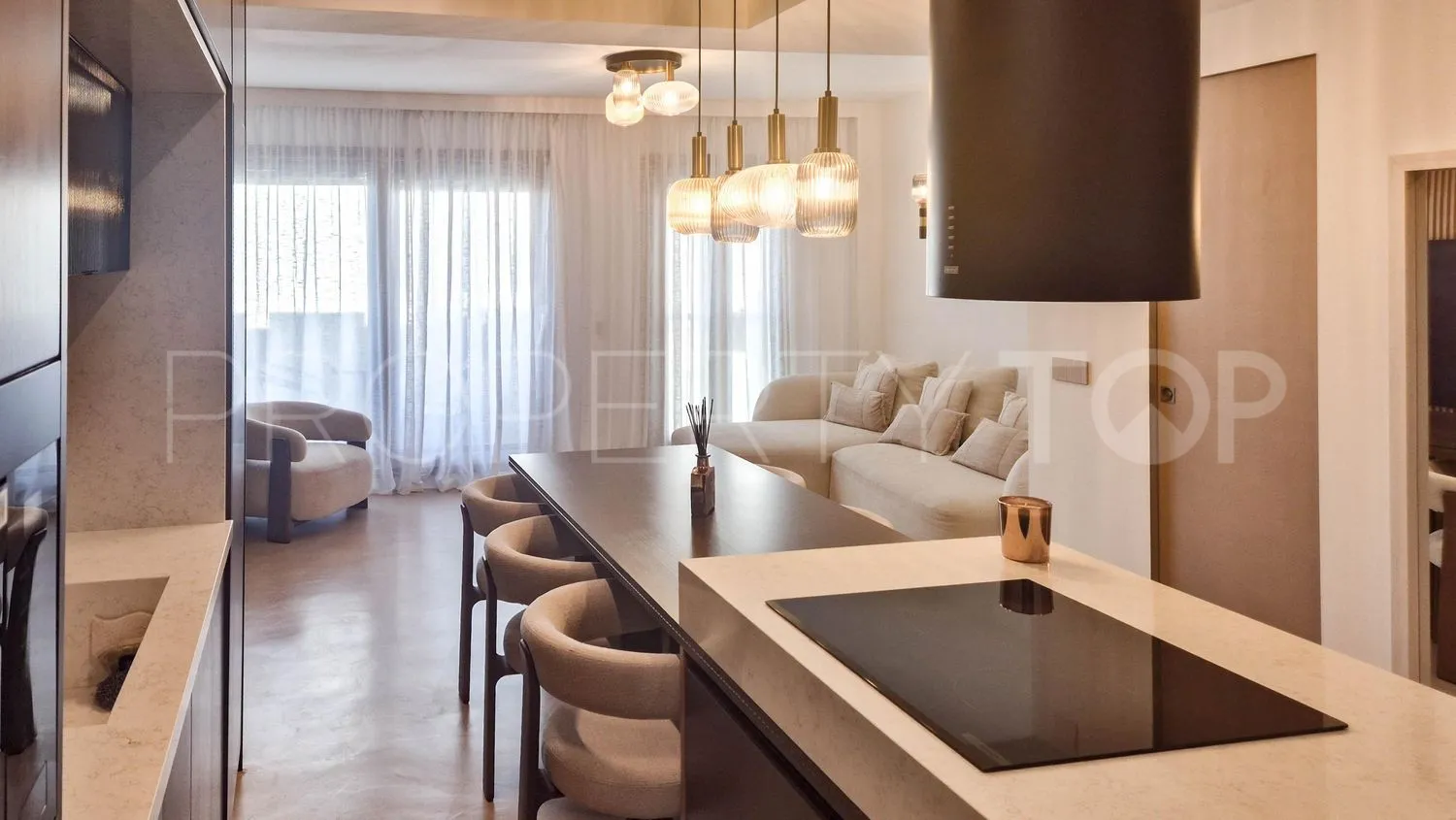 Piso a la venta con 3 dormitorios en Riviera del Sol