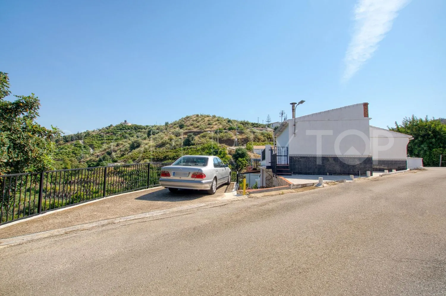 For sale house in Canillas de Aceituno