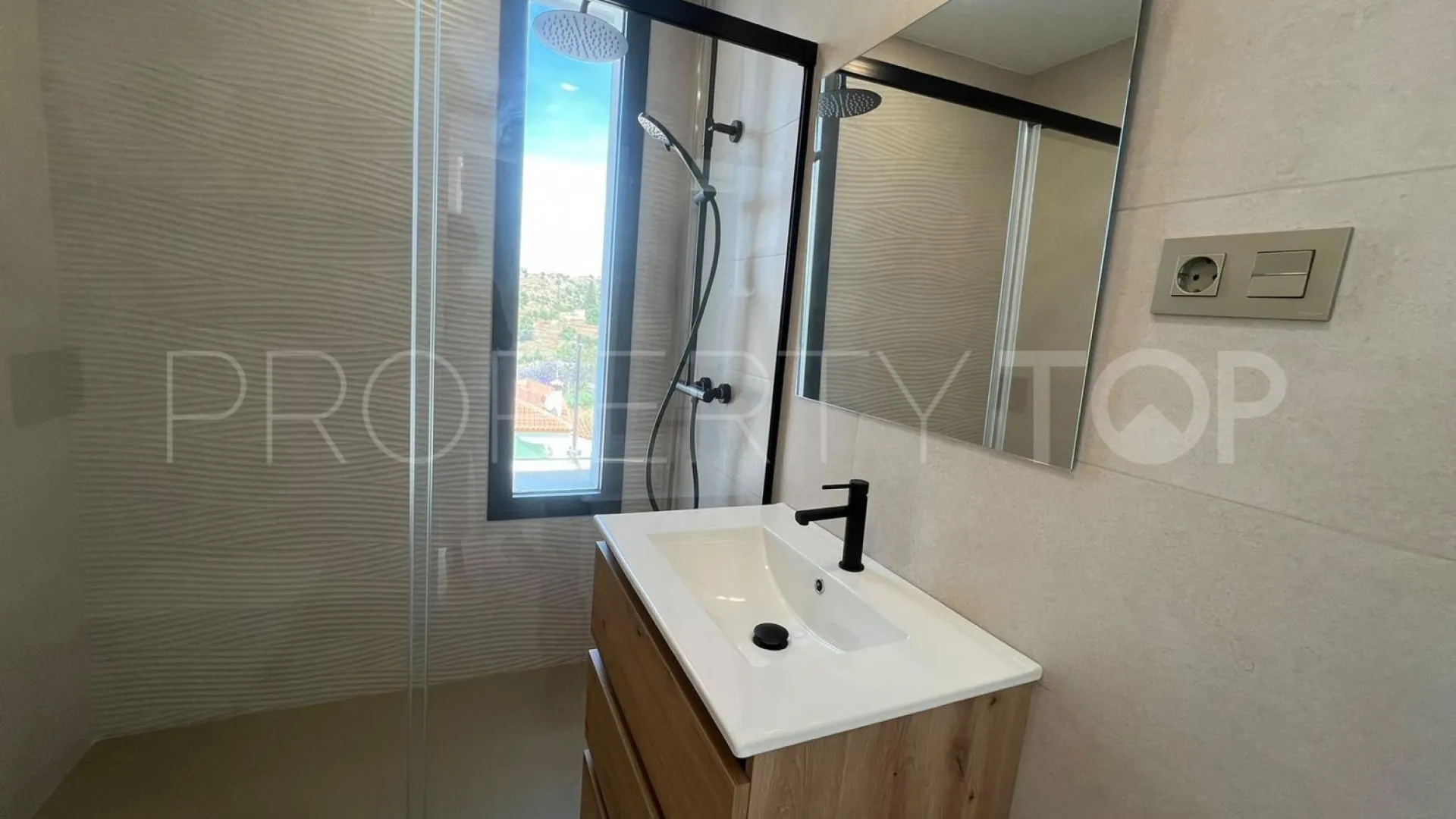 Comprar casa de 3 dormitorios en Campo Mijas