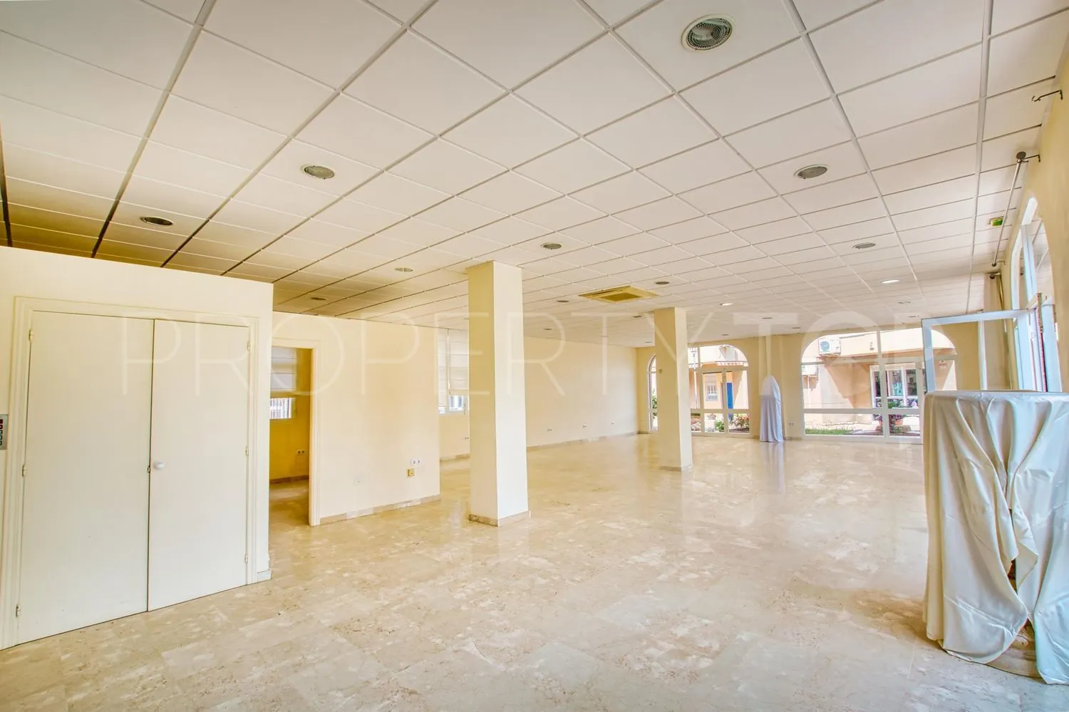 Commercial premises for sale in Centro Internacional