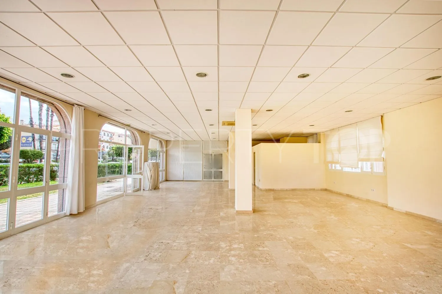 Commercial premises for sale in Centro Internacional