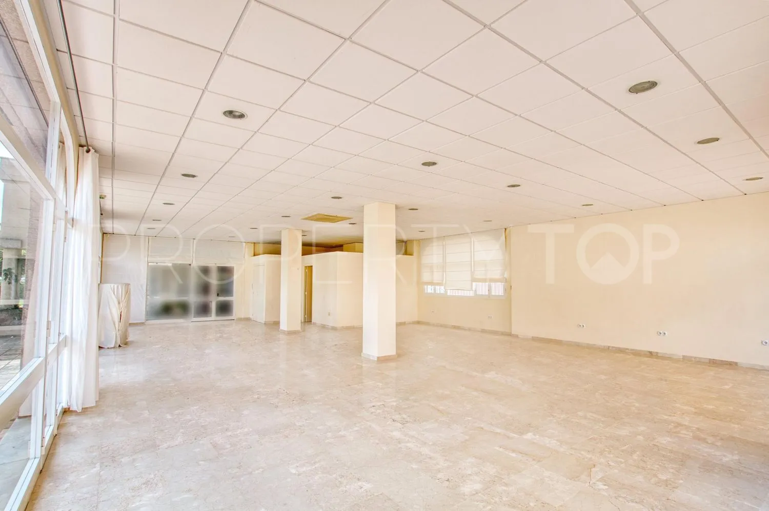 Commercial premises for sale in Centro Internacional