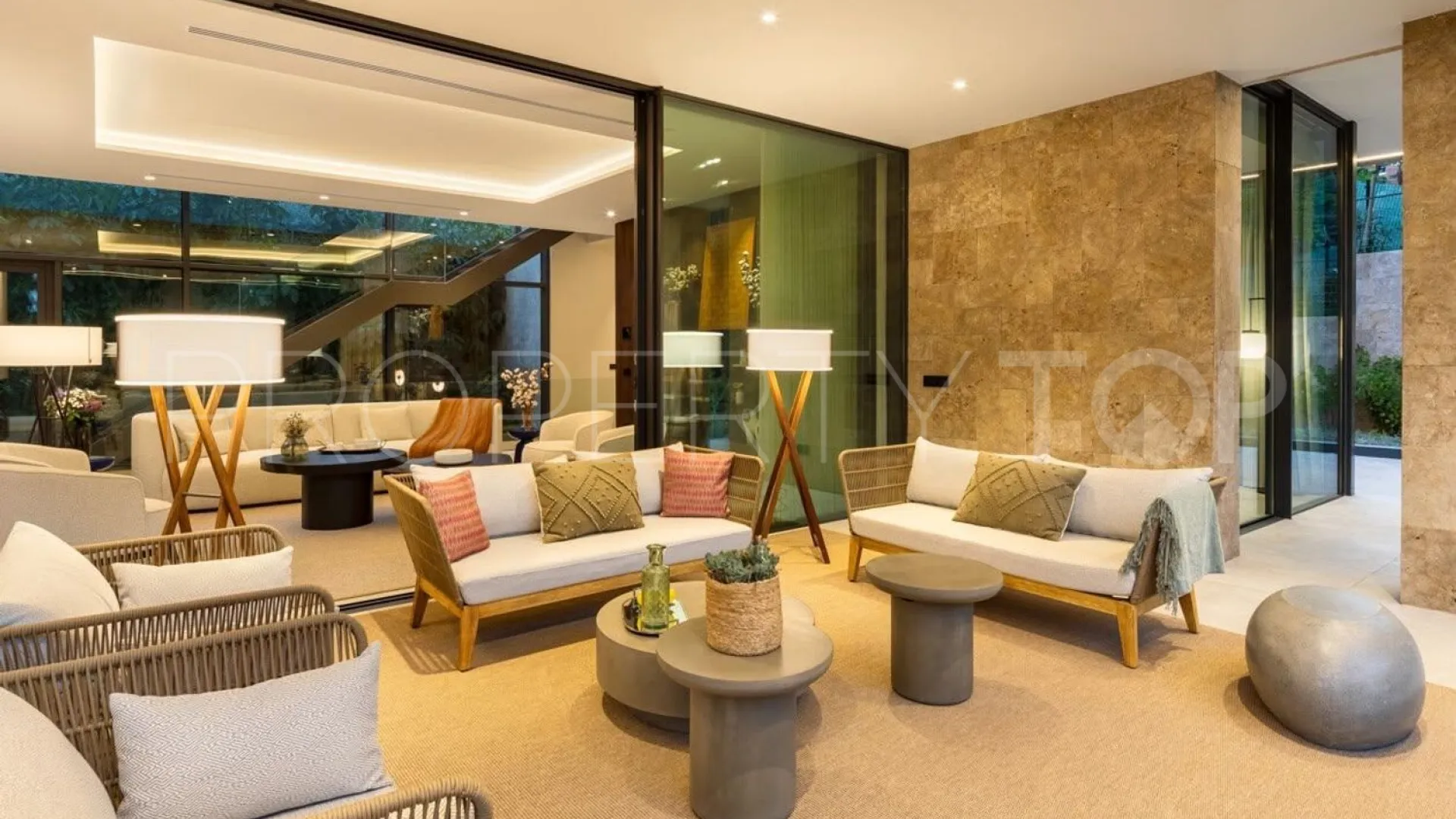 6 bedrooms Los Naranjos house for sale