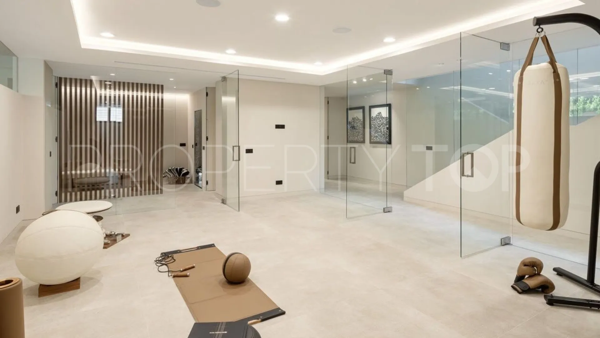 6 bedrooms Los Naranjos house for sale