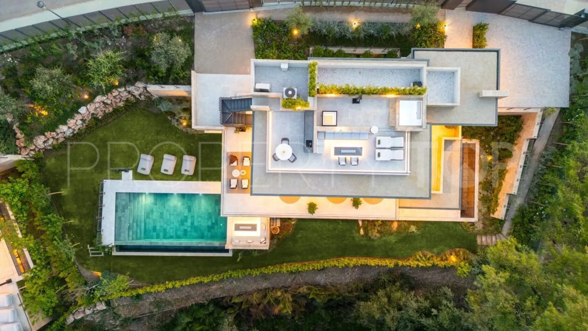 6 bedrooms Los Naranjos house for sale