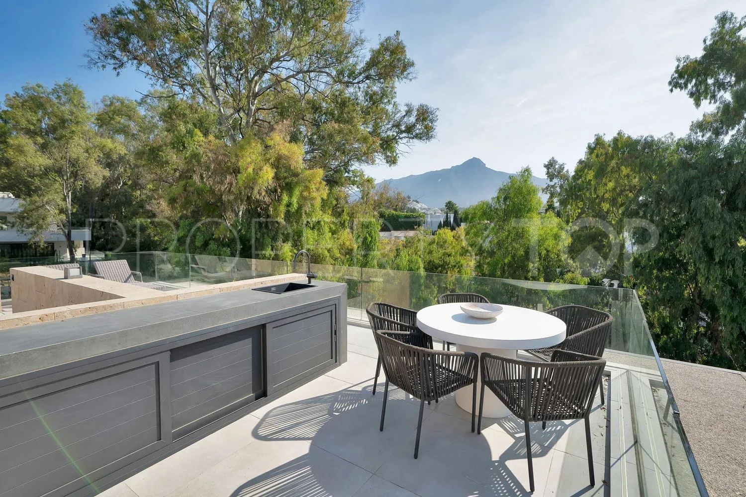 For sale Los Naranjos 6 bedrooms house