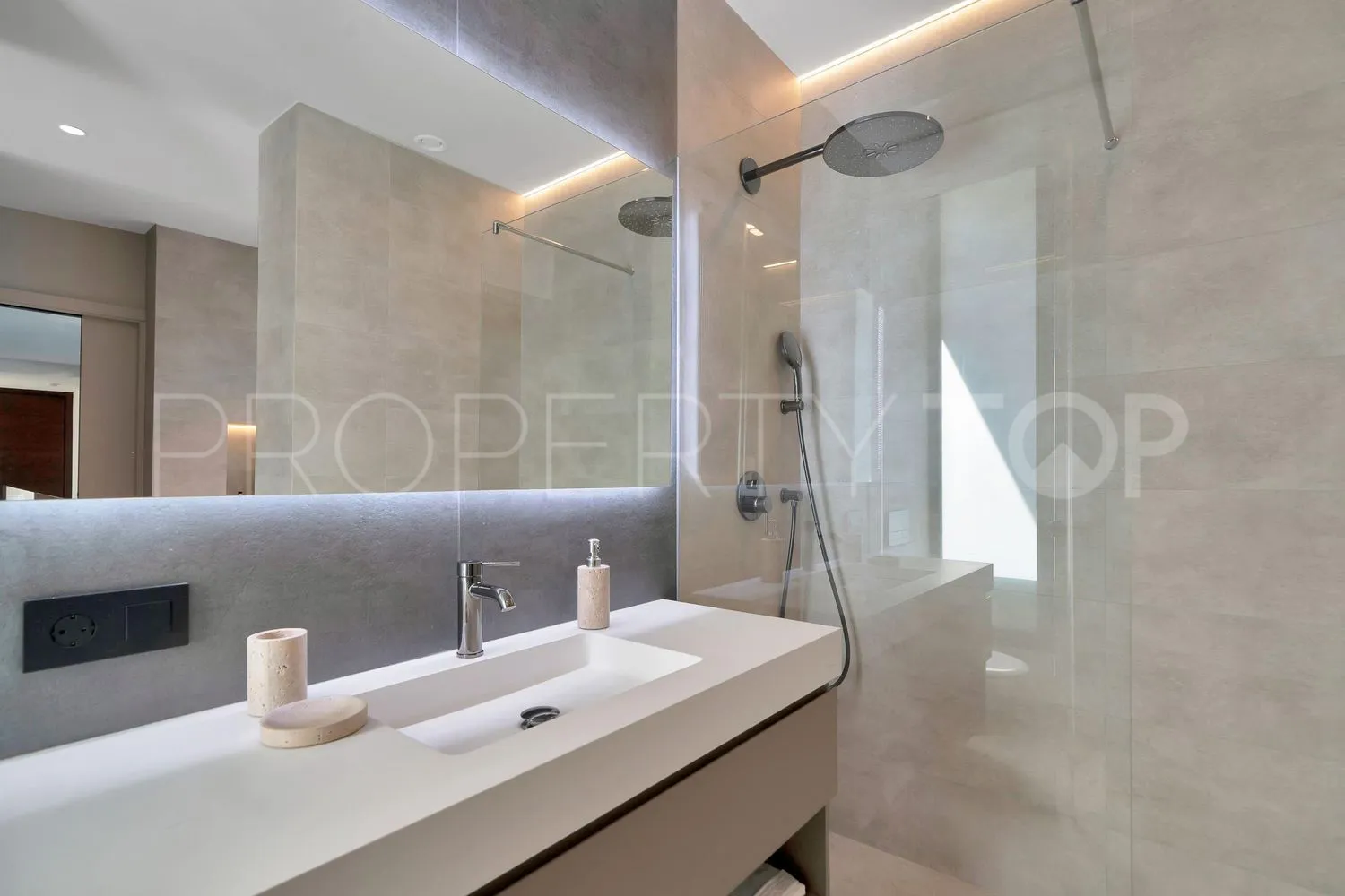 6 bedrooms Los Naranjos house for sale
