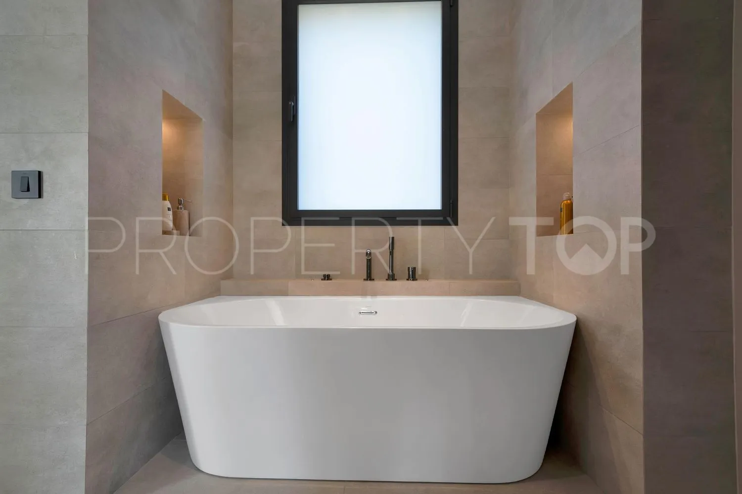 6 bedrooms Los Naranjos house for sale