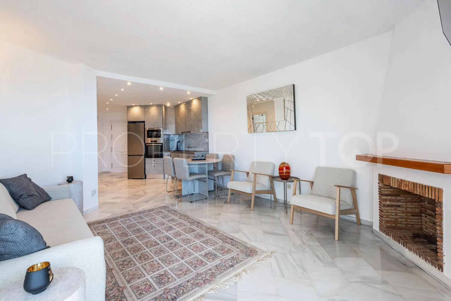 Piso en venta en Sitio de Calahonda de 2 dormitorios