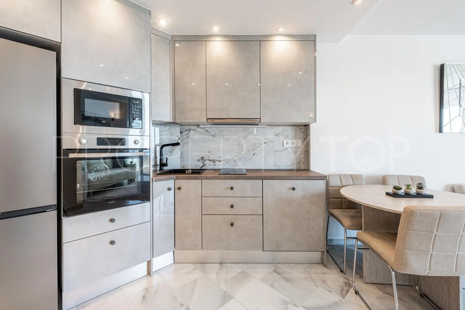 Piso en venta en Sitio de Calahonda de 2 dormitorios