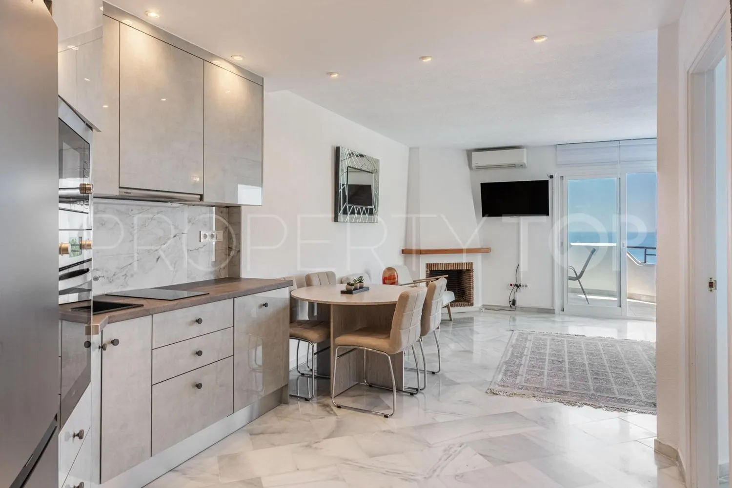 Piso en venta en Sitio de Calahonda de 2 dormitorios