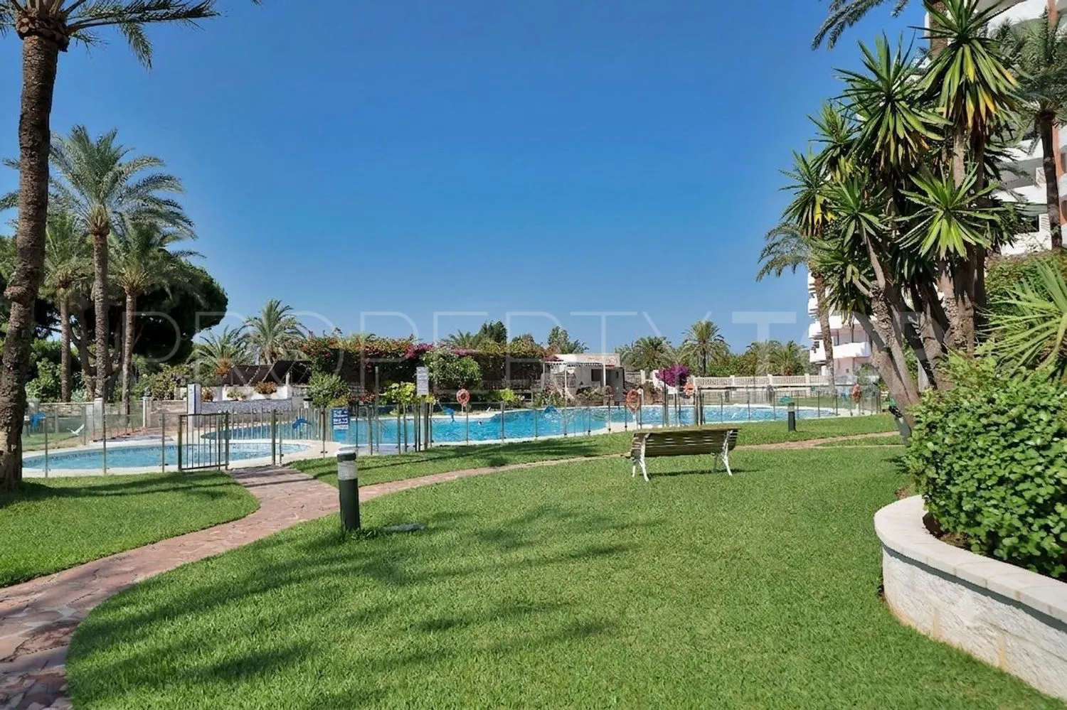 Se vende estudio en Marbesa