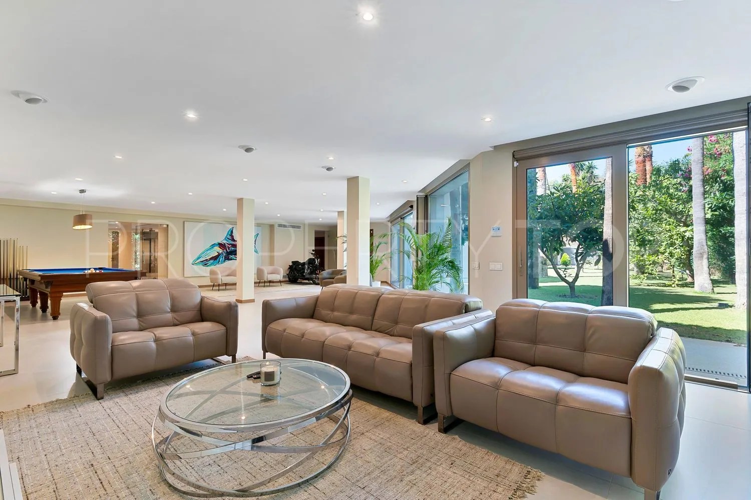 Casa con 6 dormitorios en venta en Guadalmina Baja