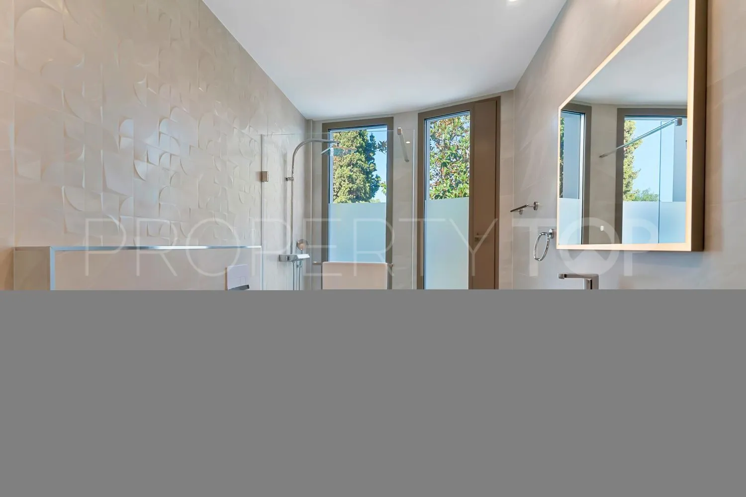 Casa con 6 dormitorios en venta en Guadalmina Baja