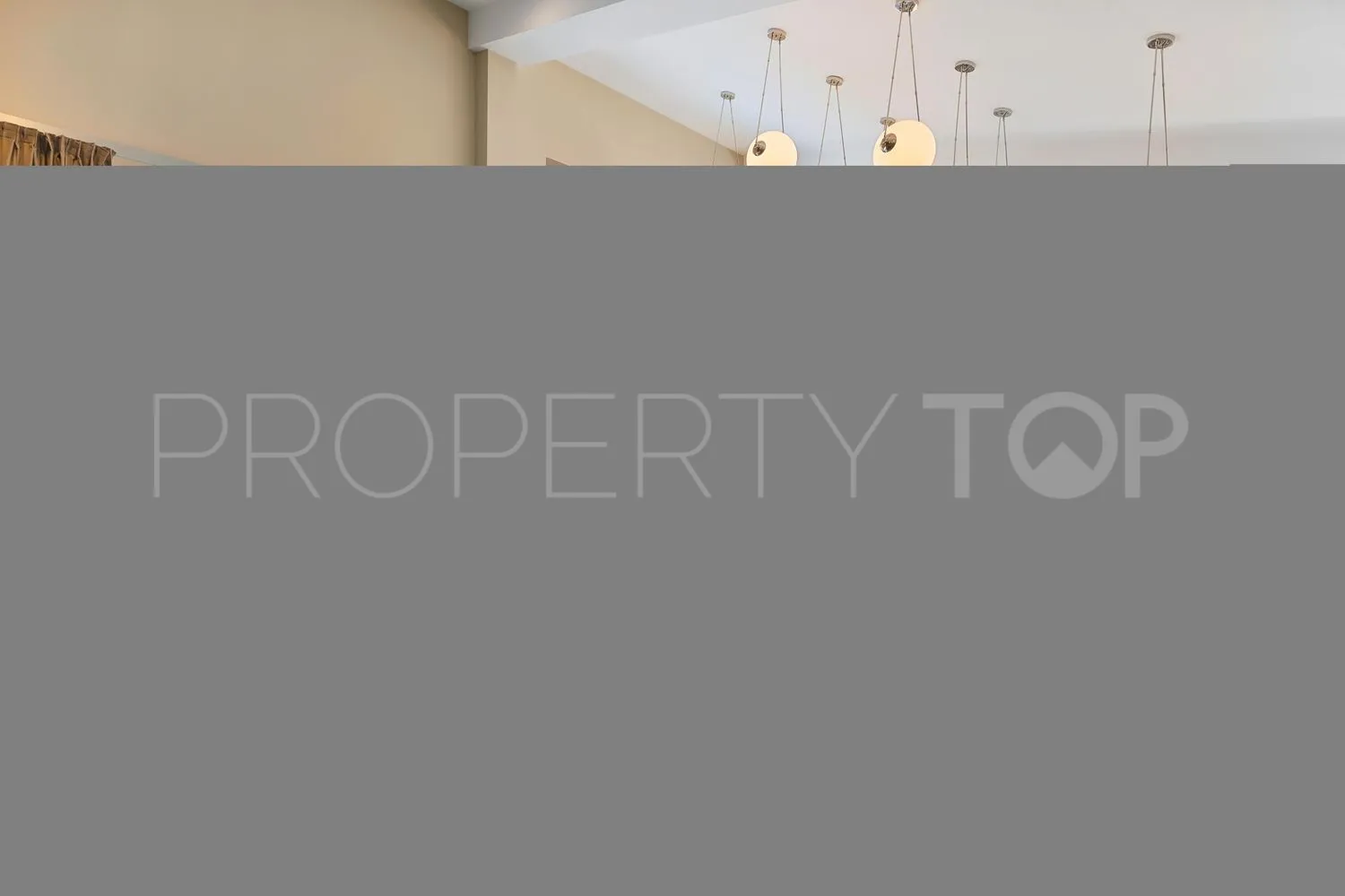 For sale 6 bedrooms house in Guadalmina Baja