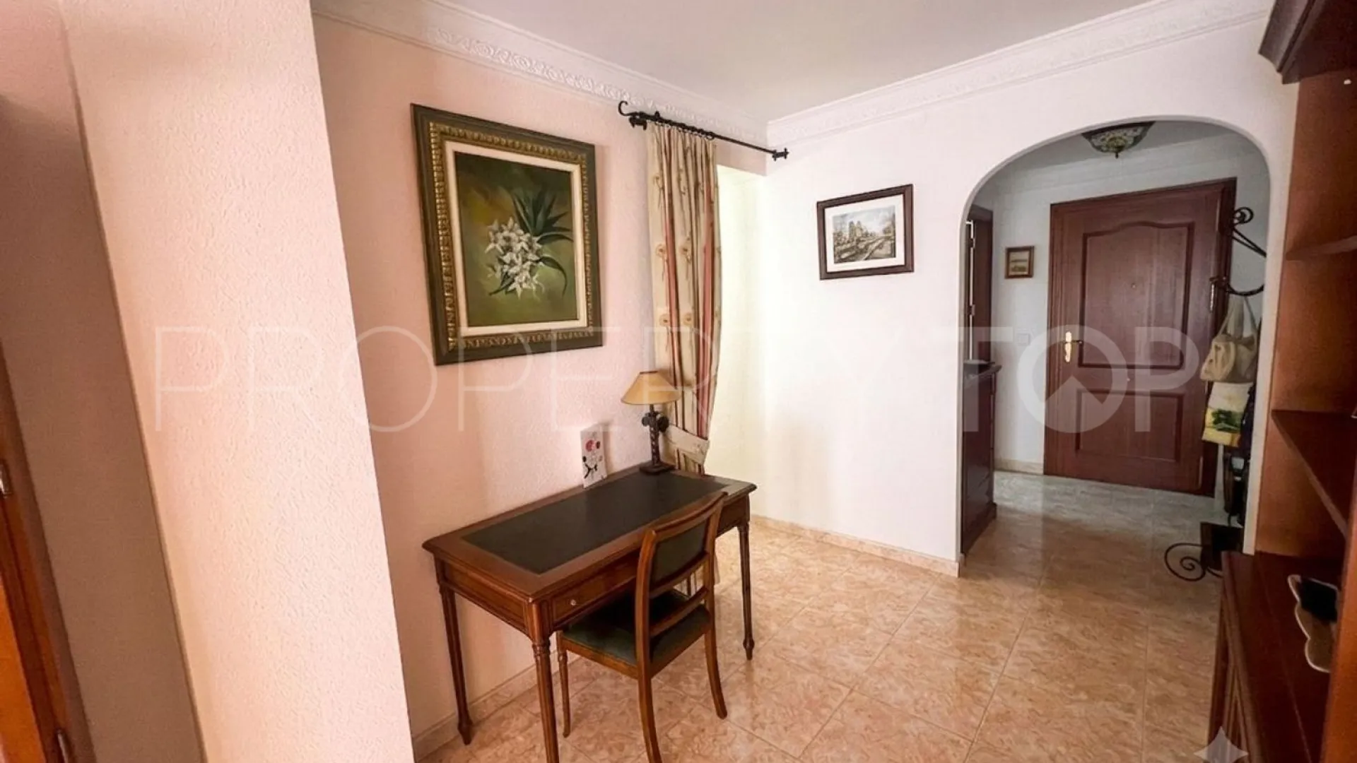 3 bedrooms Las Lagunas flat for sale