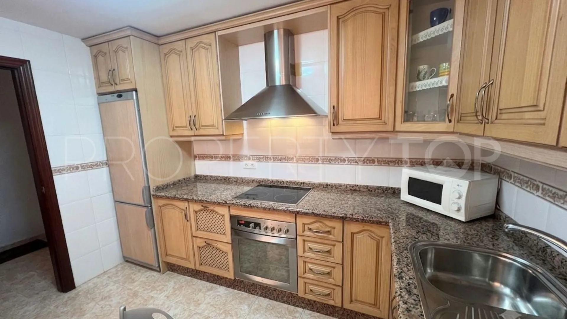 3 bedrooms Las Lagunas flat for sale