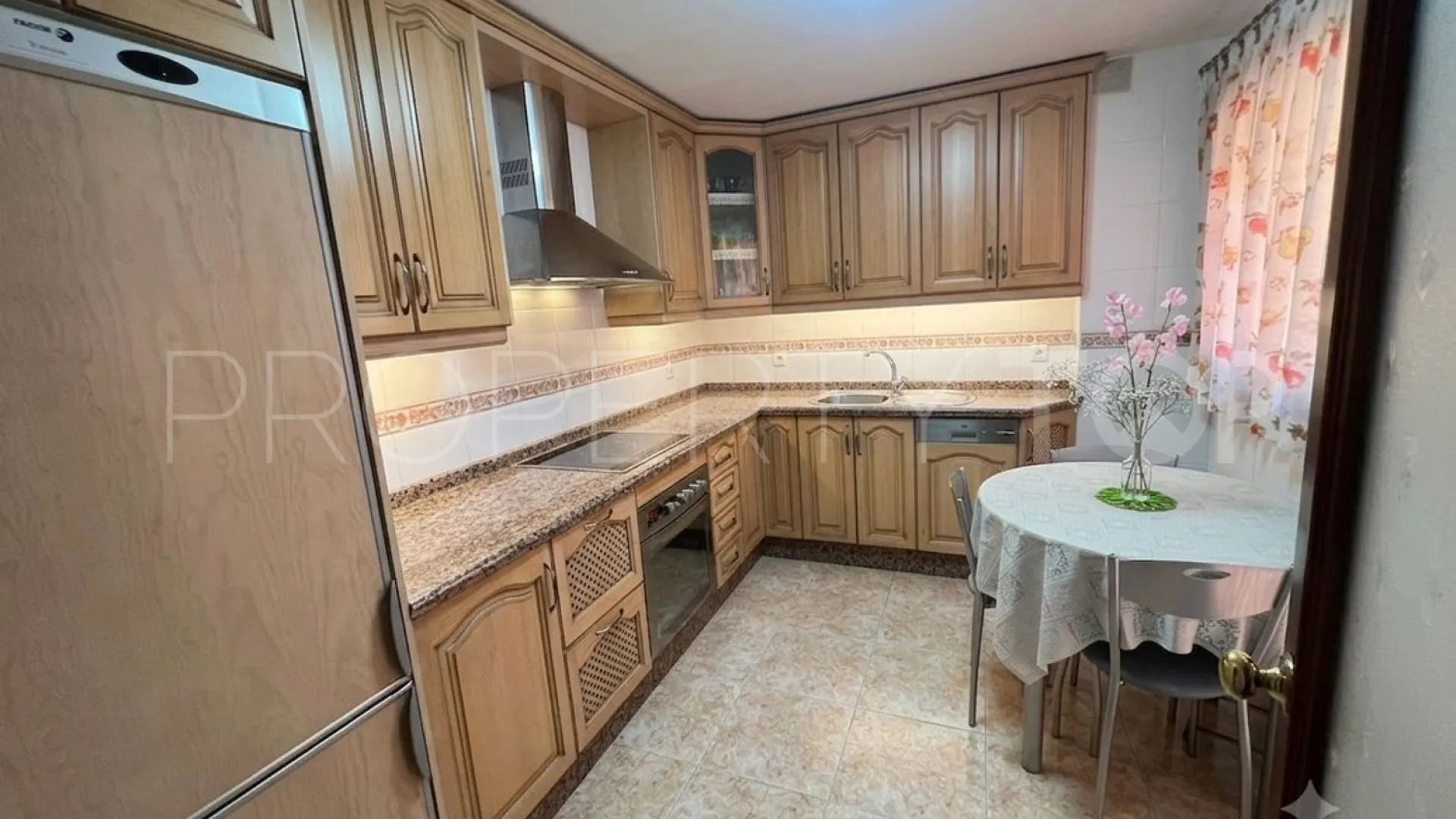 3 bedrooms Las Lagunas flat for sale