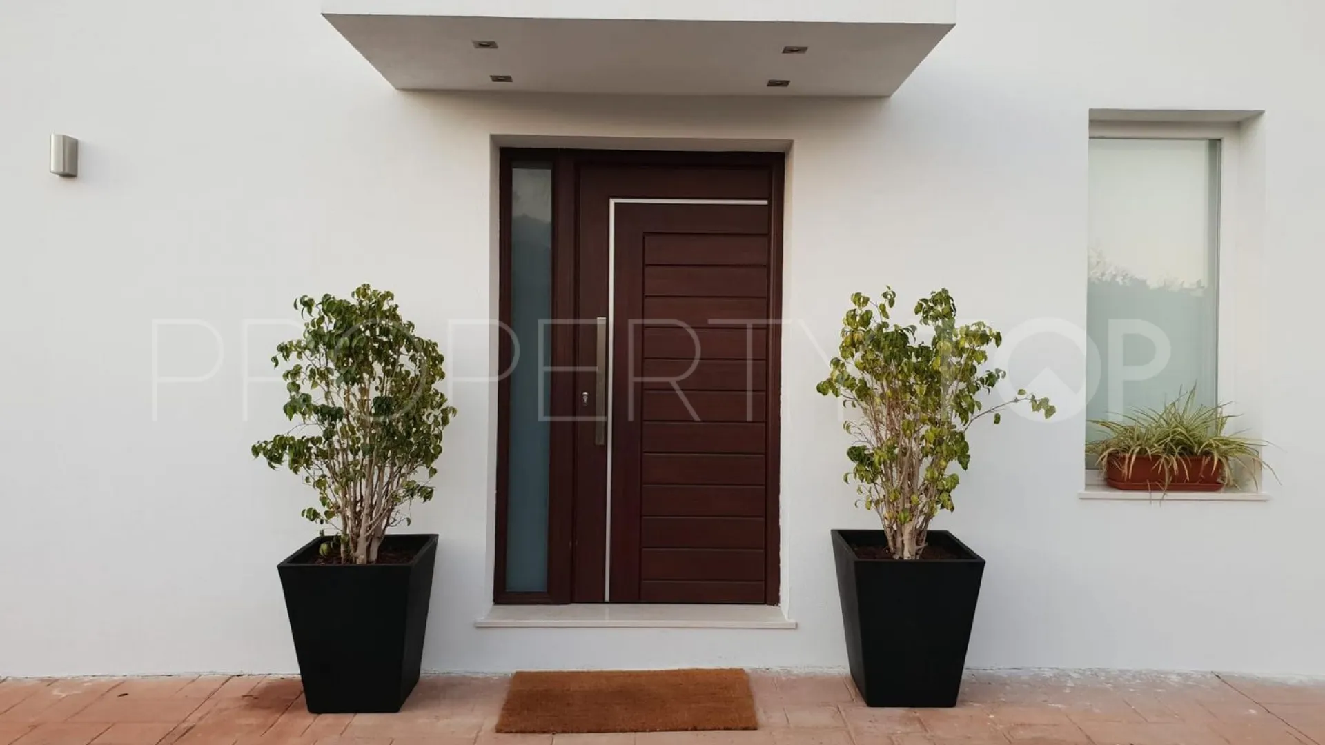 For sale 2 bedrooms country house in Coin