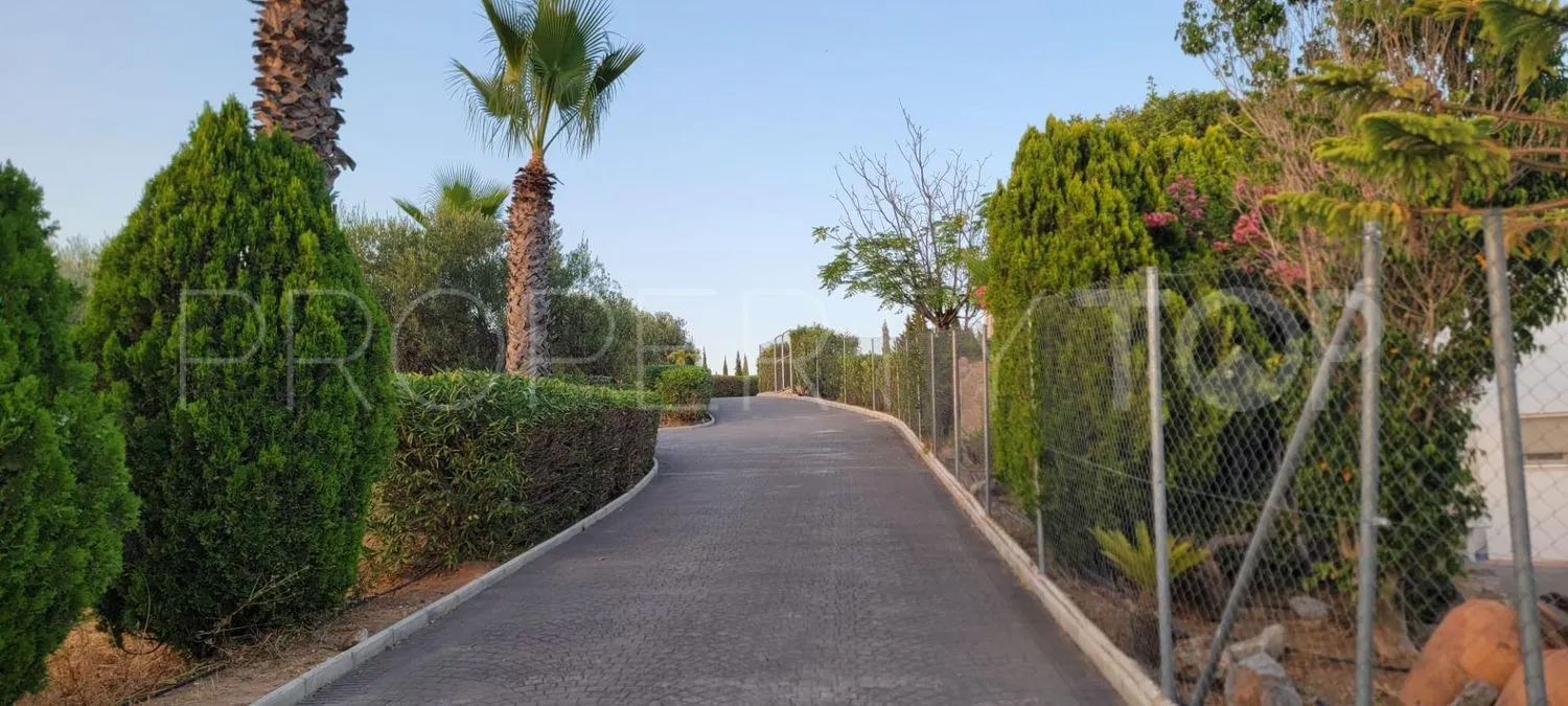 For sale 2 bedrooms country house in Coin