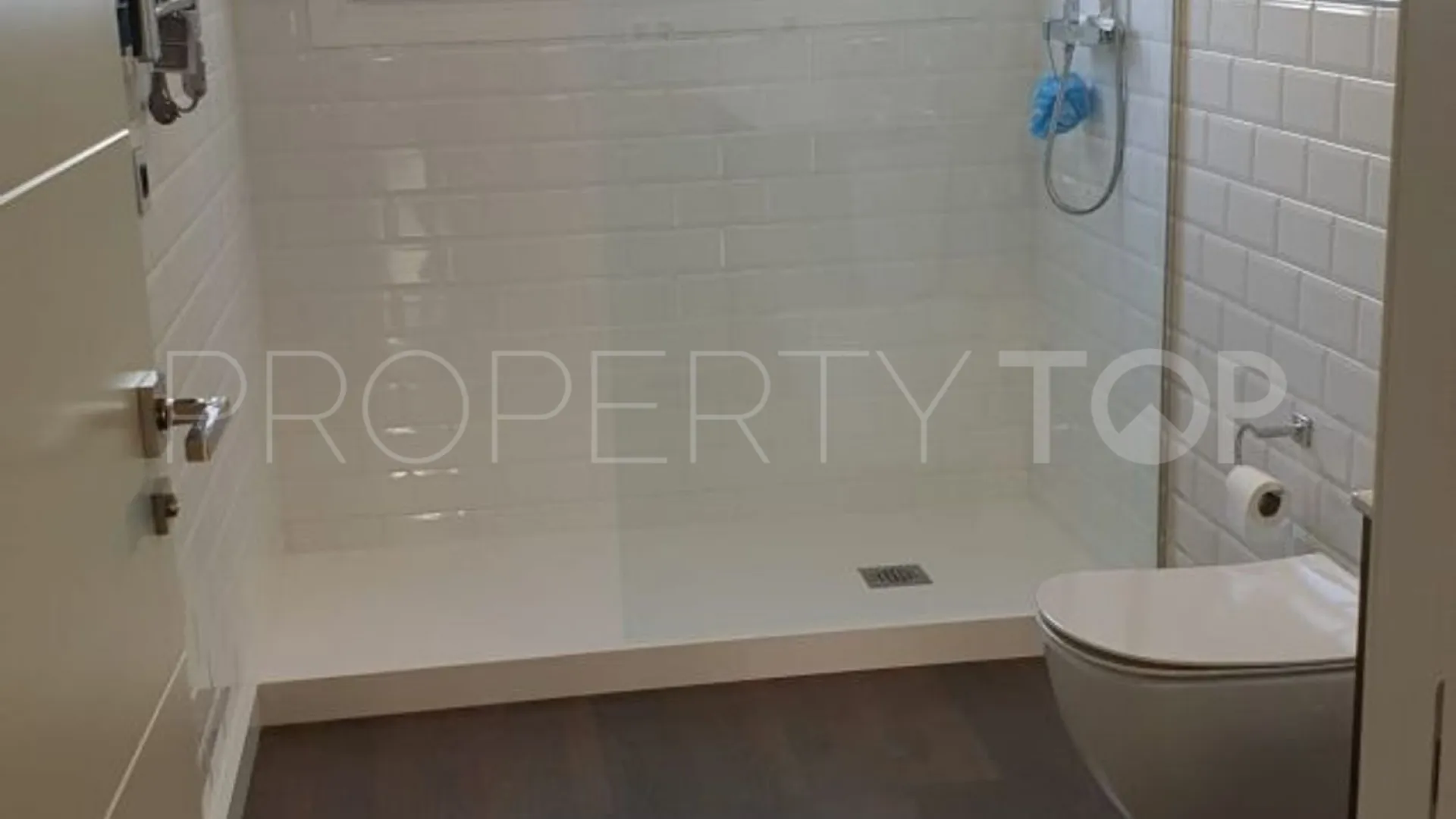 For sale 2 bedrooms country house in Coin