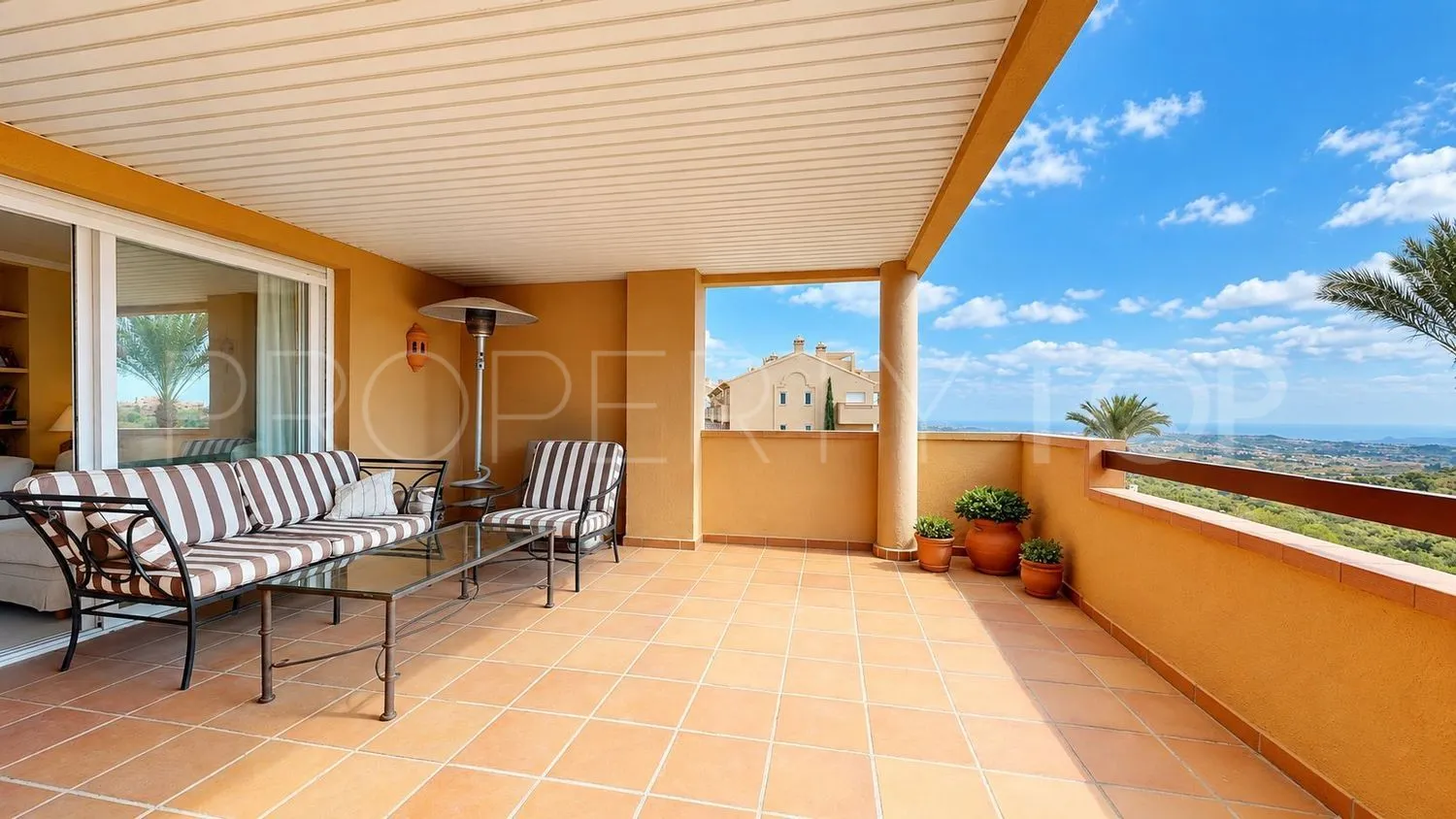 Comprar piso de 2 dormitorios en La Mairena