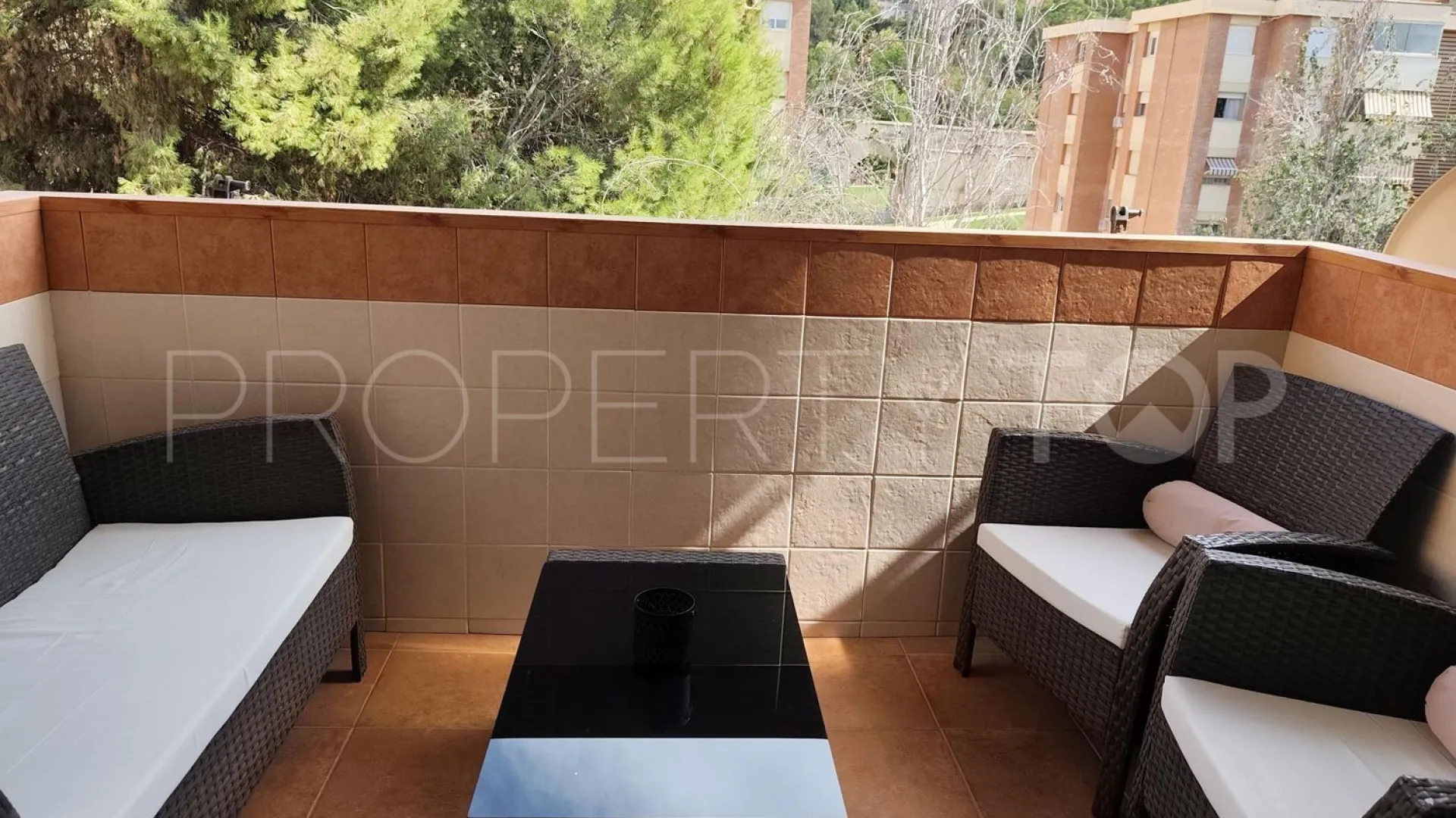 Piso con 4 dormitorios en venta en Malaga - Ciudad Jardín